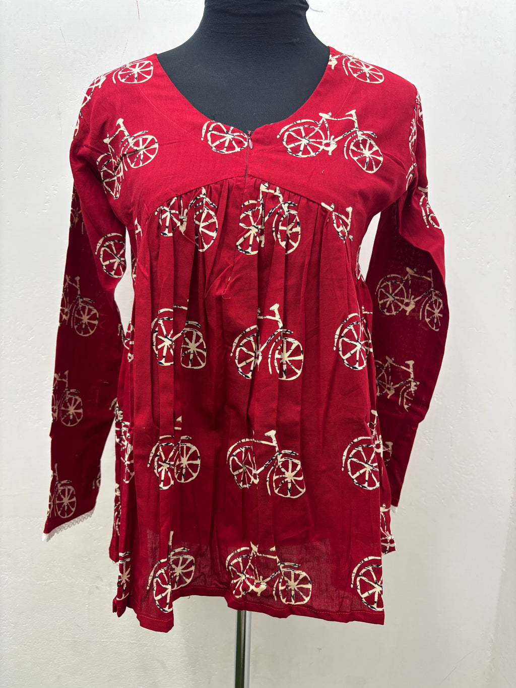 Feeding short Kurti